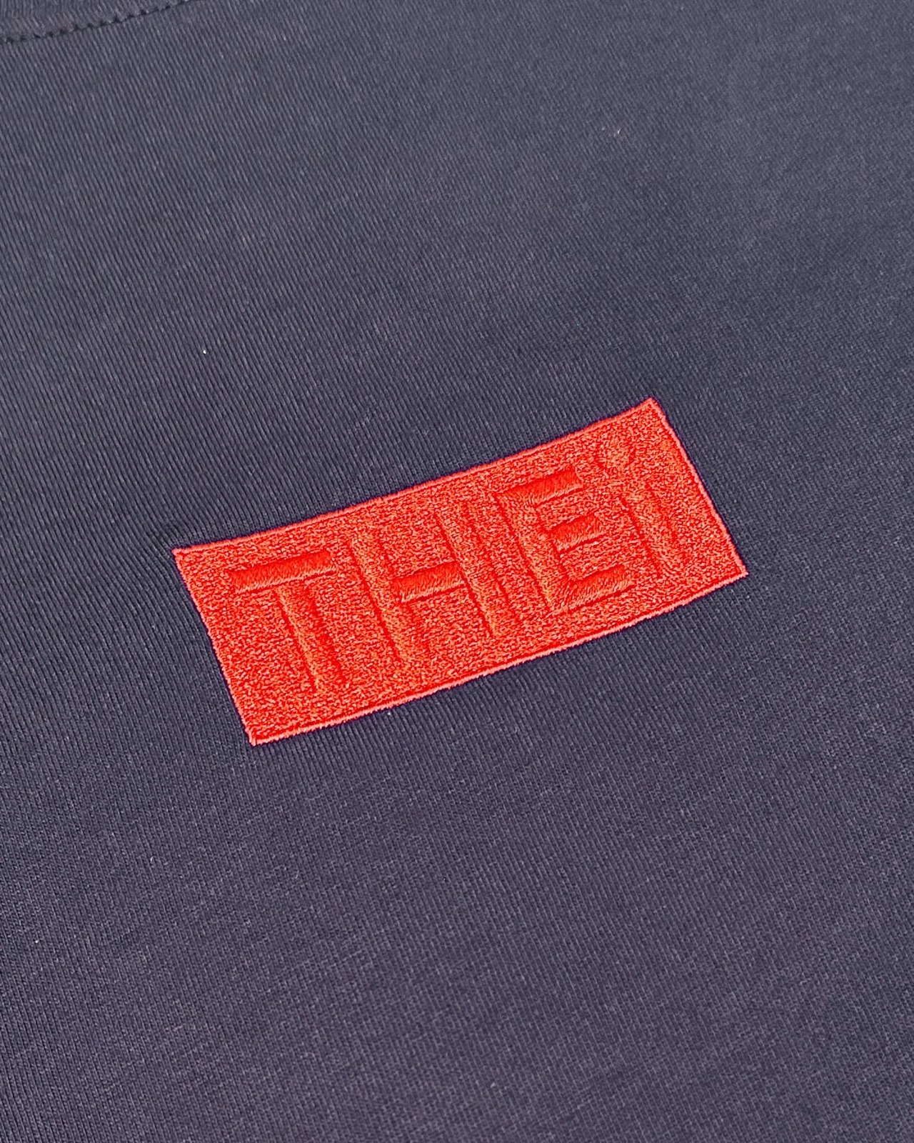 BOX-TYPE2 BIG SILHOUETTE T-SHIRT - NAVY