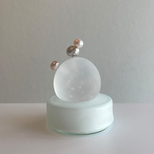 はみだしもの pierce