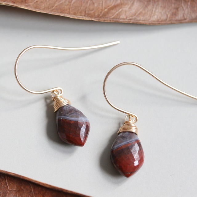 日本の伝統色を纏う | ジャスパーの和モダンなロングフックピアス | 14kgf