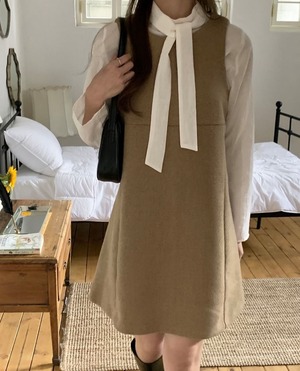 humming wool midi one-piece