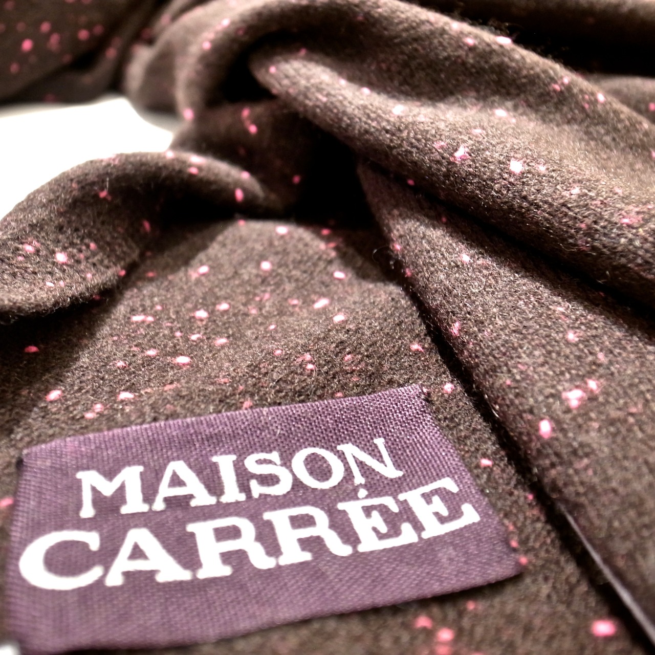 MAISON CARRÉE CASHMERE Stardust STOLE BURGUNDY