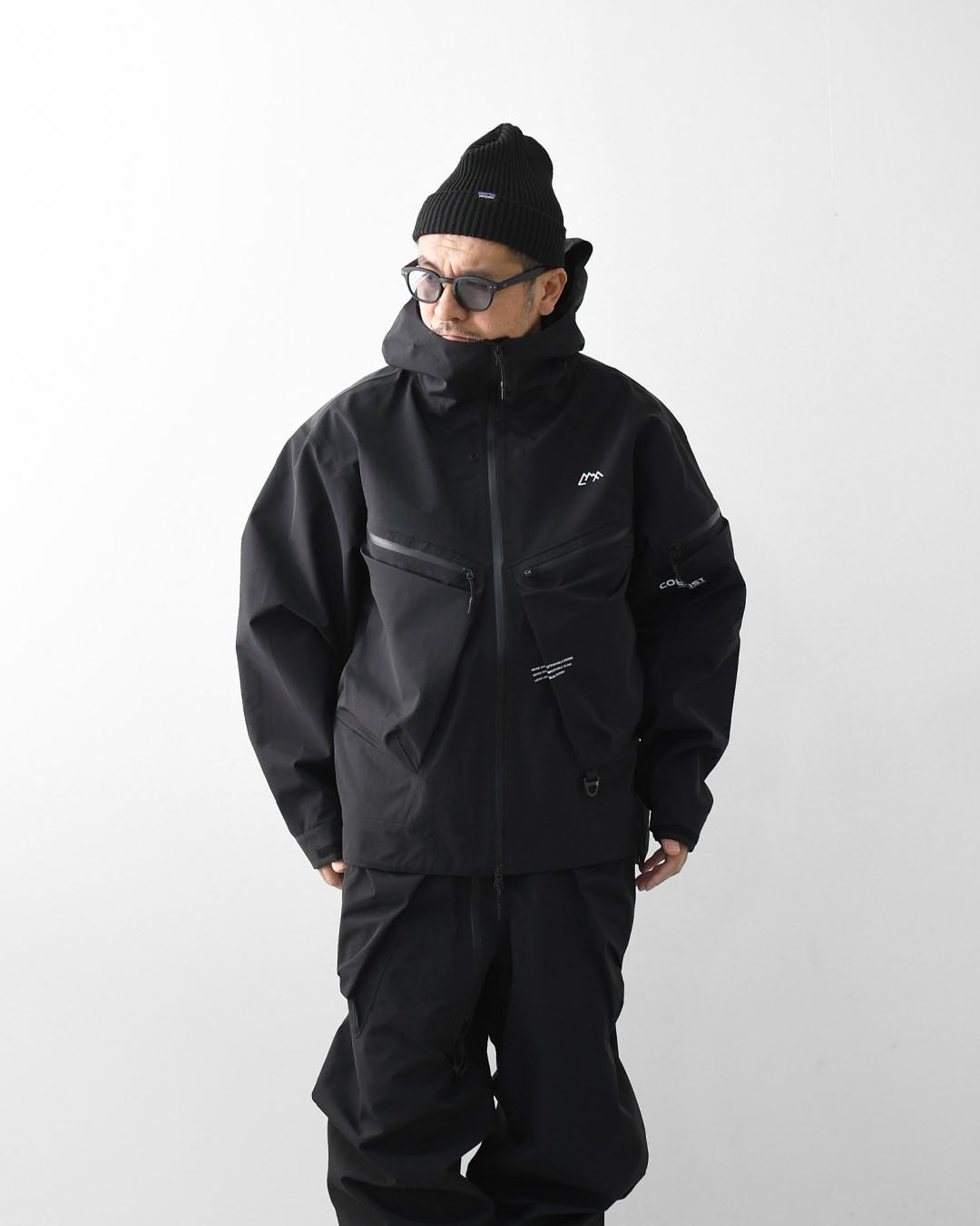 CMF OUTDOOR GARMENT [コムフィアウトドアガーメント] WEIRD SHELL