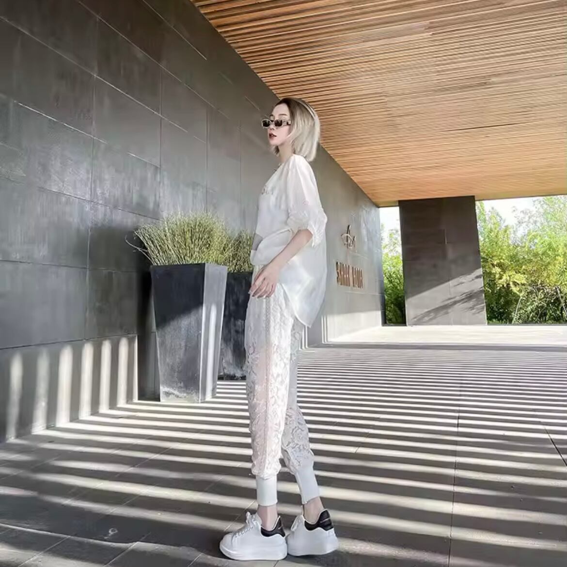 lace lady work pants