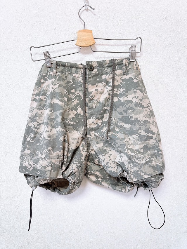 デジタルカモ柄バルーンパンツ