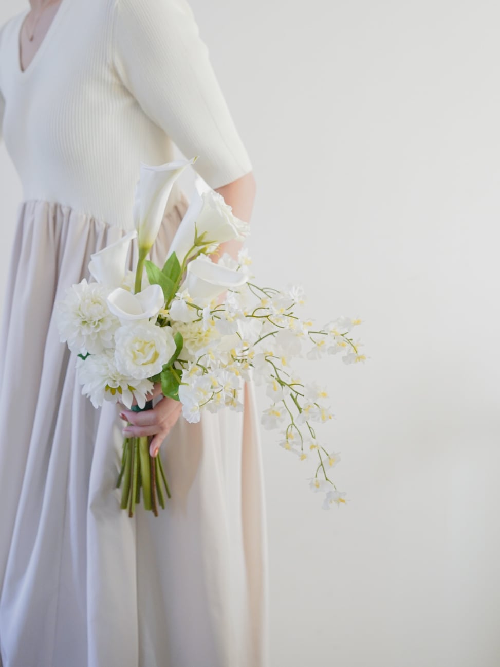 〈完成品販売ブーケ〉White collar artificial flower bouquet