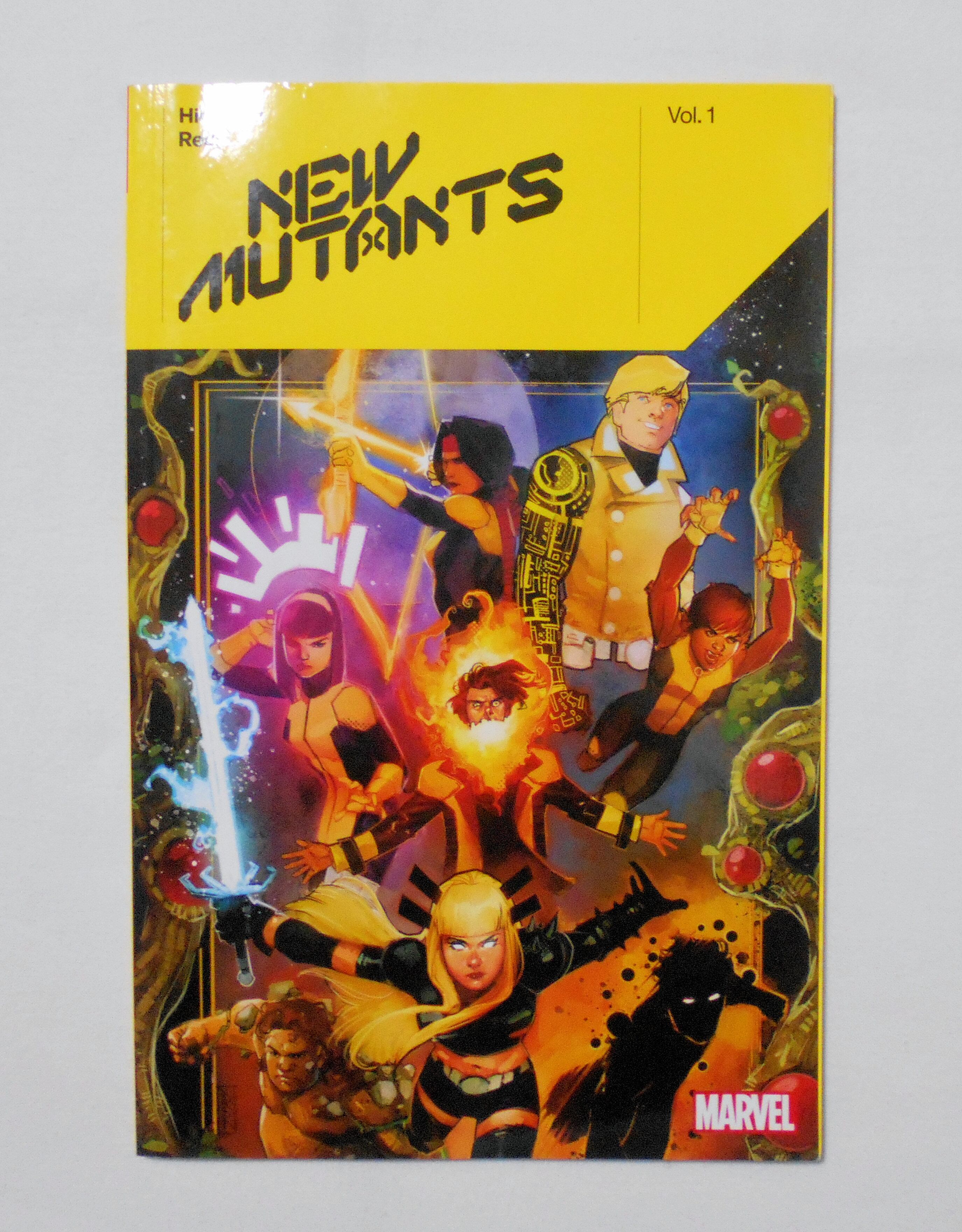 ニュー・ミュータント NEW MUTANTS by JONATHAN HICKMAN VOL.1】 TPB