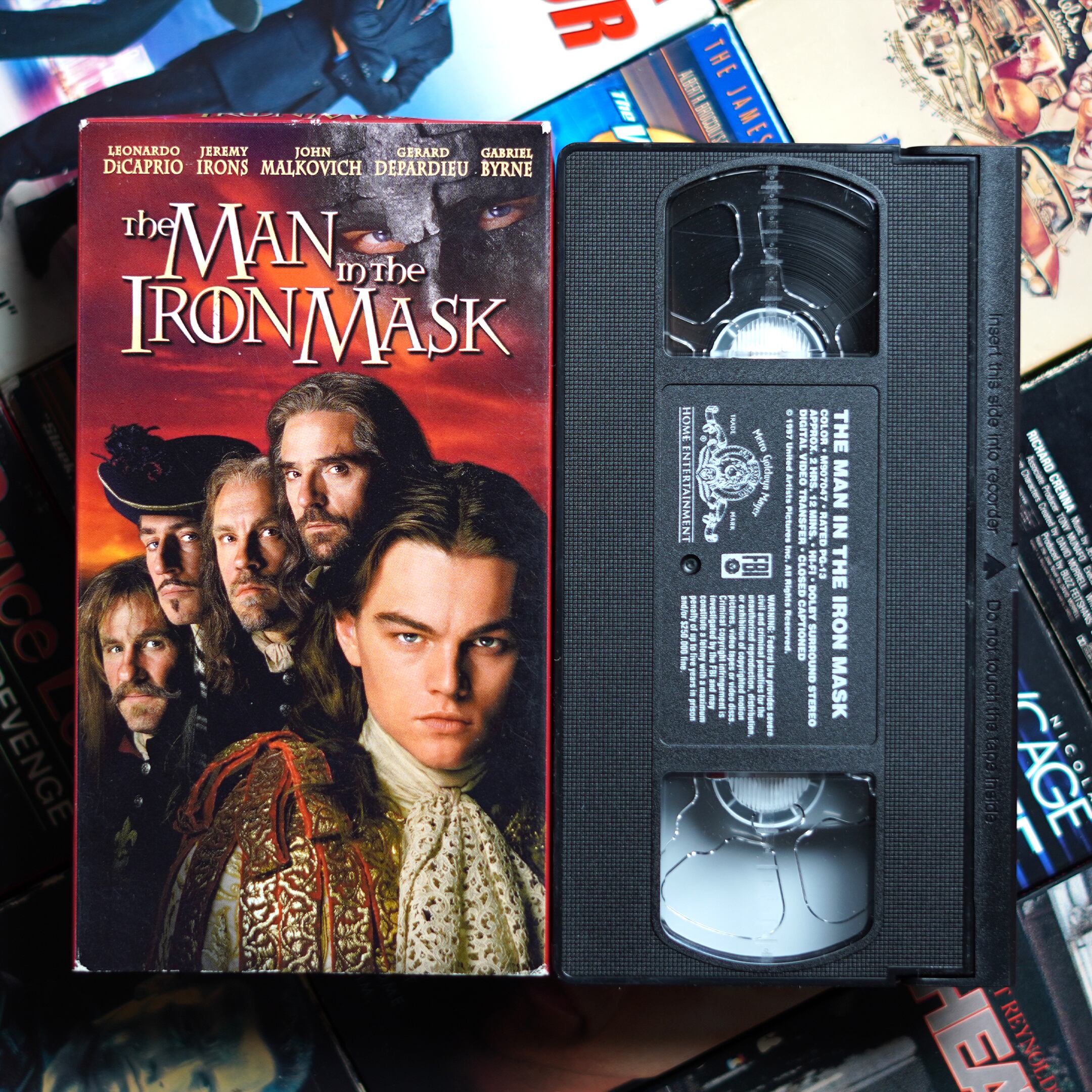 The Man in the Iron Mask / 海外版VHS【VD00000196095】