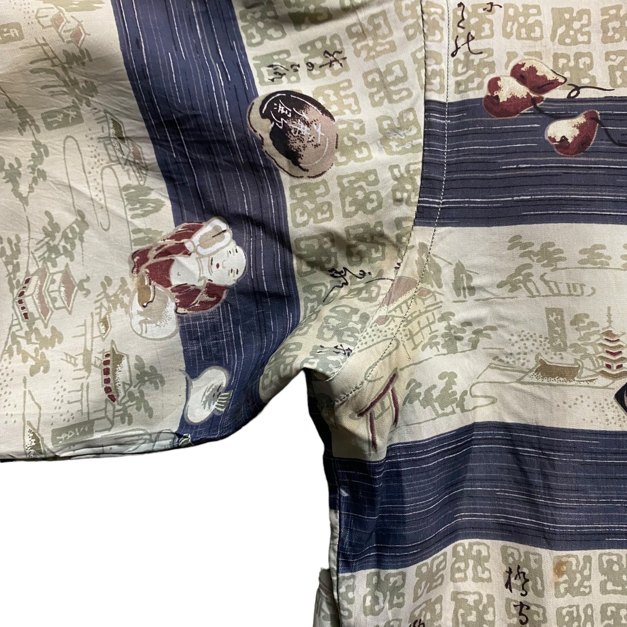 vintage 1950’s long sleeves rayon hawaiian shirt “Japanese pattern”