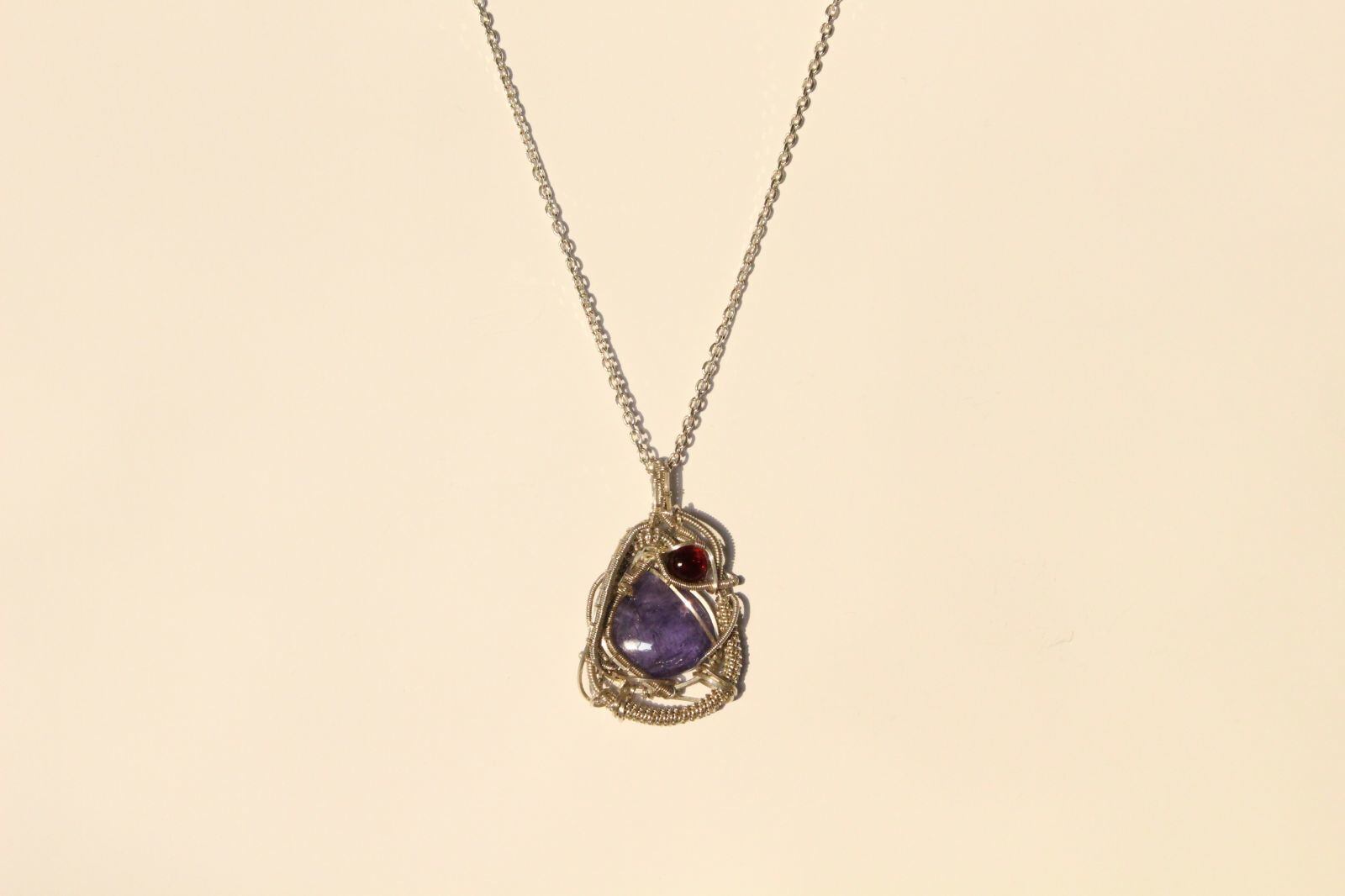 Tanzanite & Garnet siver 925 wirewrapping pendant