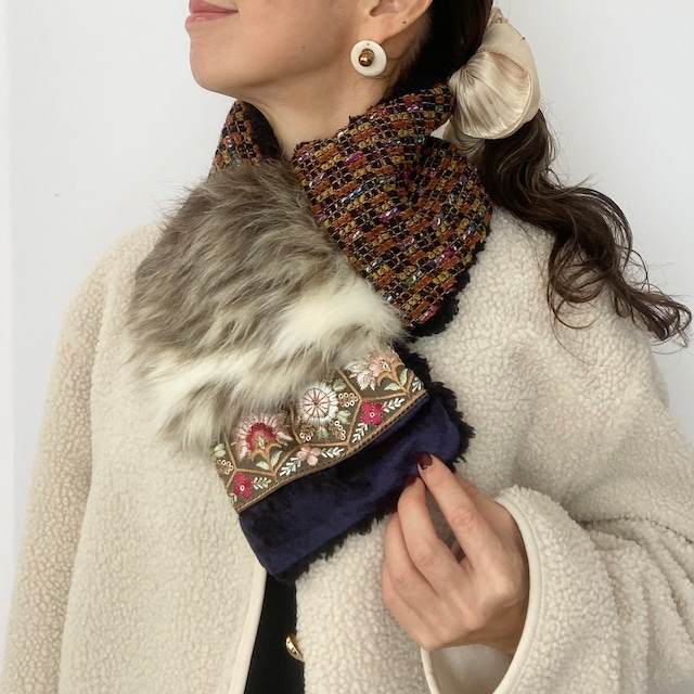 アクセサリー感覚の上品マフラー♪インド刺繍リボン＊ミックスツイード＊ワインカラー