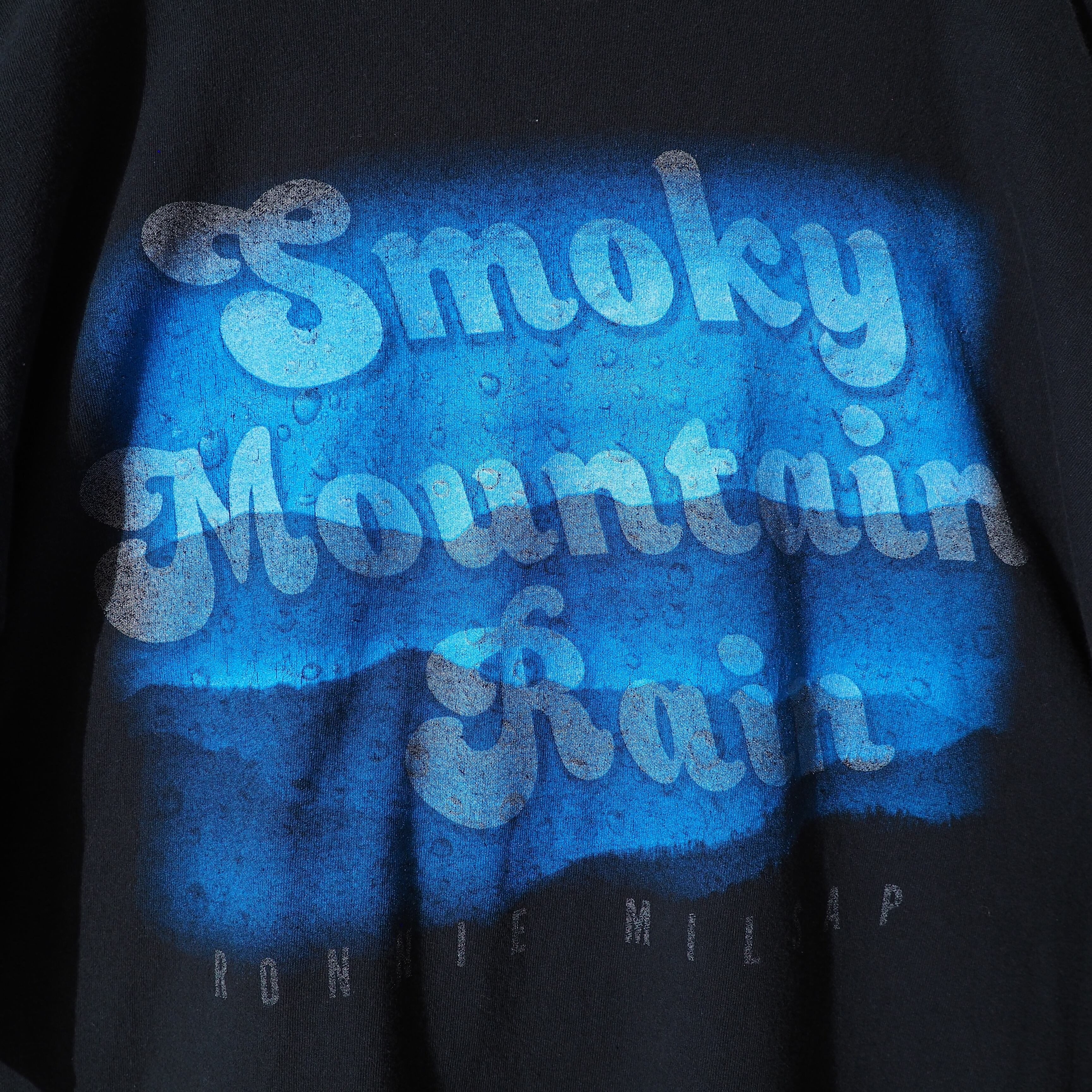 ” Ronnie milsap ” smoky mountain rain printed loose black Tee