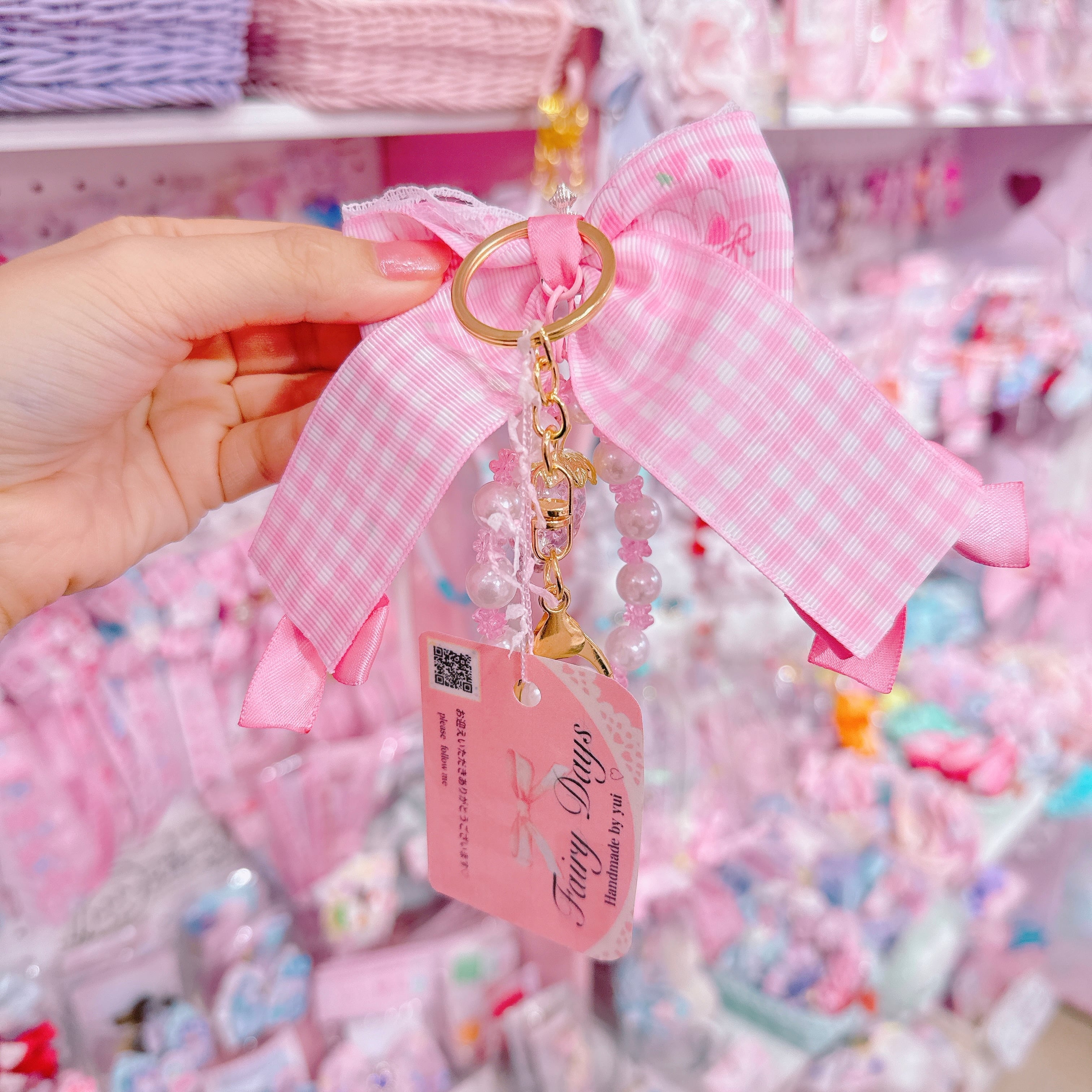 【G6】40-13キラキラいちごキーホルダー