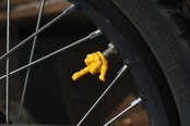 FXXK! HANDSIGN VALVE CAP /CC110イエロー