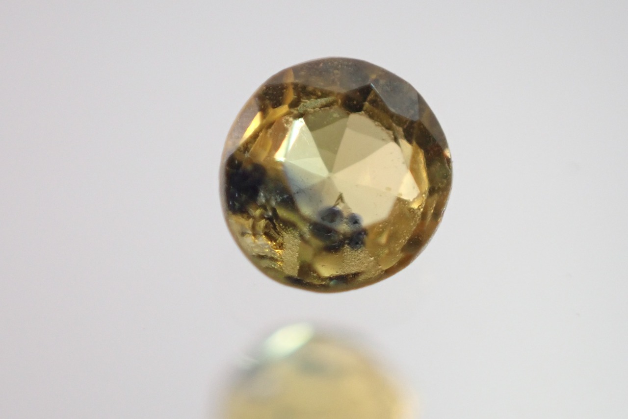イエローサファイア　0.16ct　[C12-254]