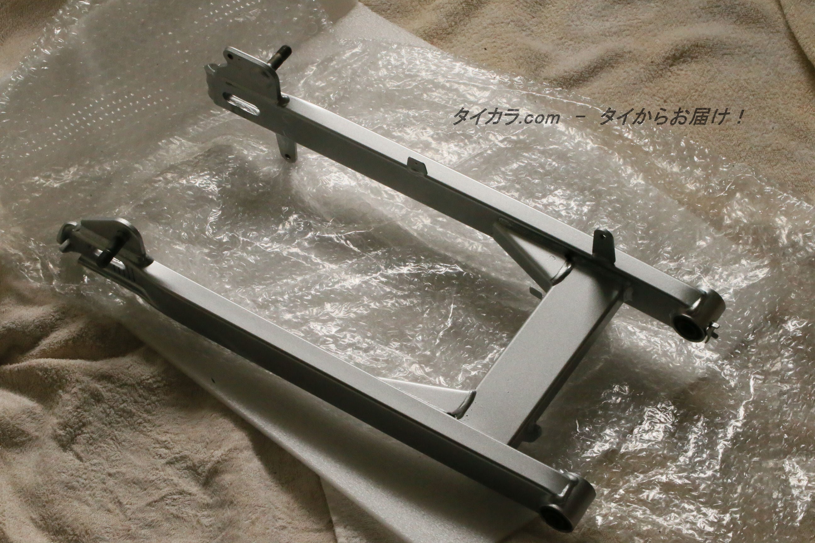 化粧品一式 Super Cub（NBC110 MDF M） スイングアーム 純正部品 52200-KWW-E00ZA