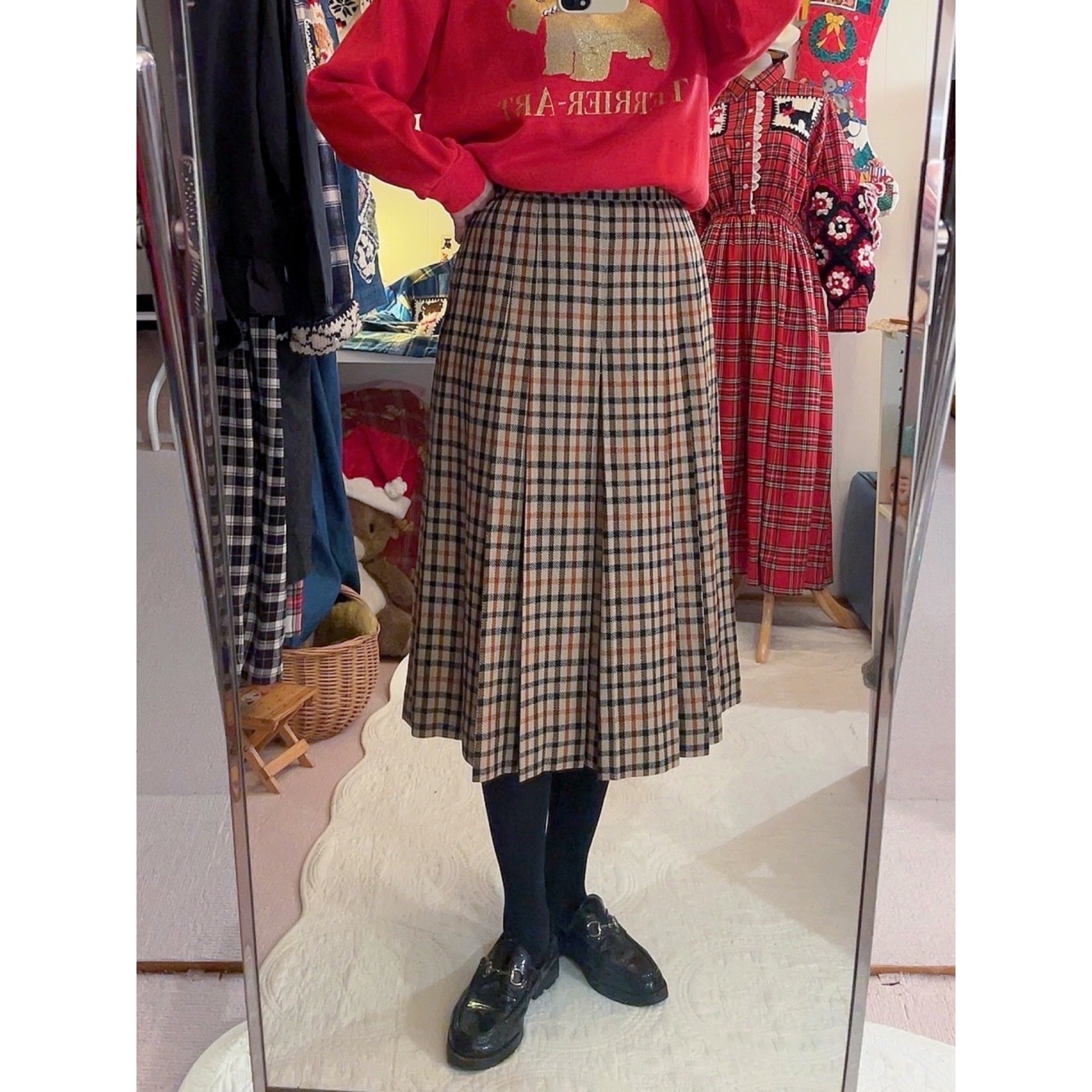 beige check tuck skirt