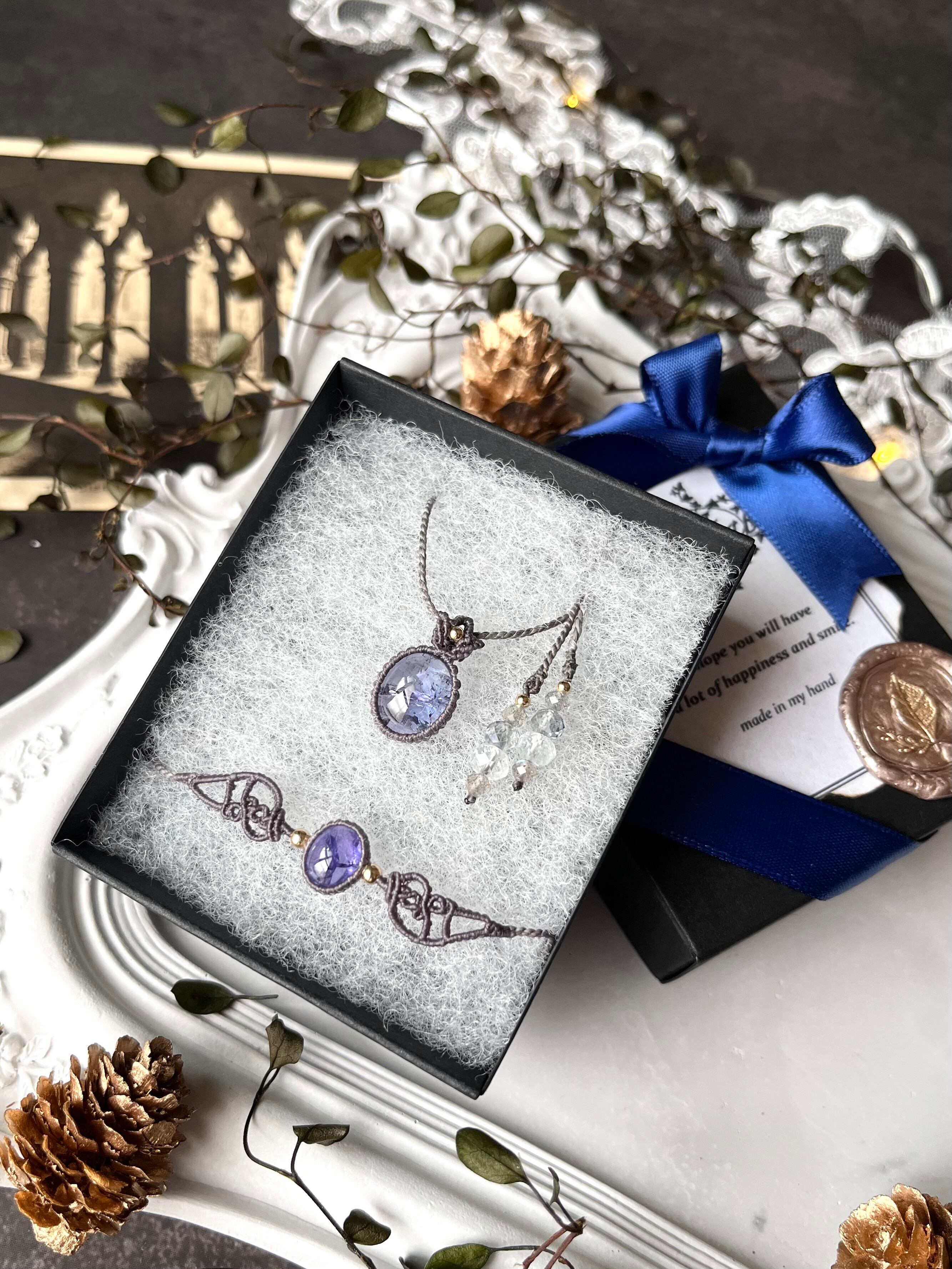 ペリドット 【シンプルminiシリーズ】 マクラメネックレス | Petal