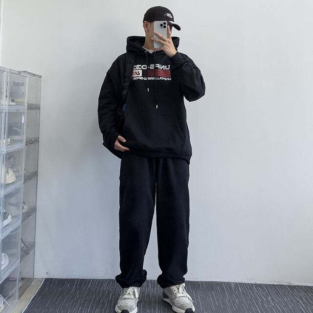 ESSENTIALS フード付き ブラックスウェット ESSENTIALS ブラック