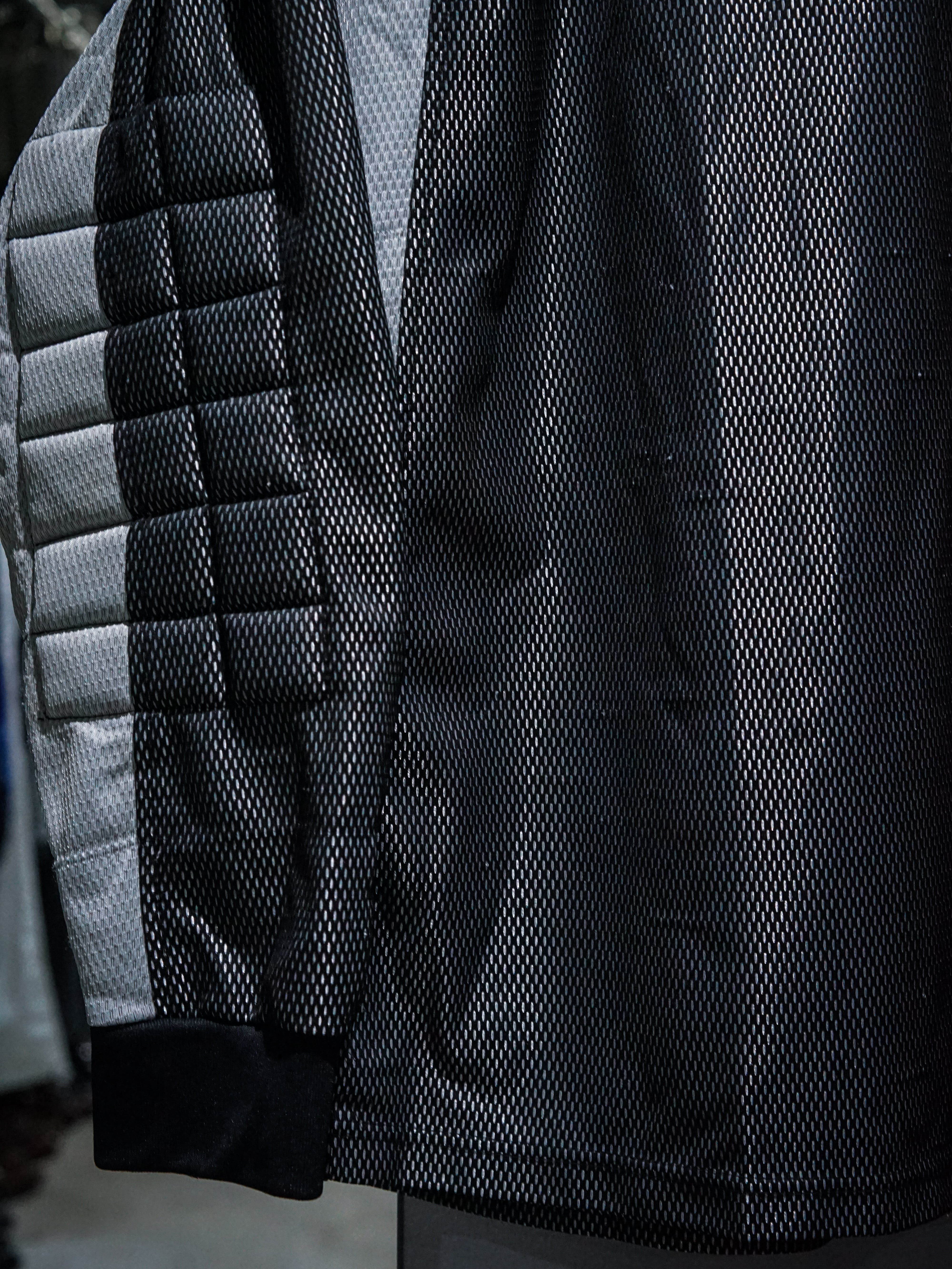 add (C) vintage】Metallic Color Loose Goalkeeper Game Shirt | Caka