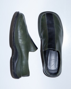 2000s leather slip-on shoes