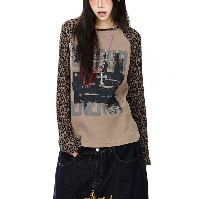 レオパードスリーブグラフィックラグランTシャツ 2col   R02621