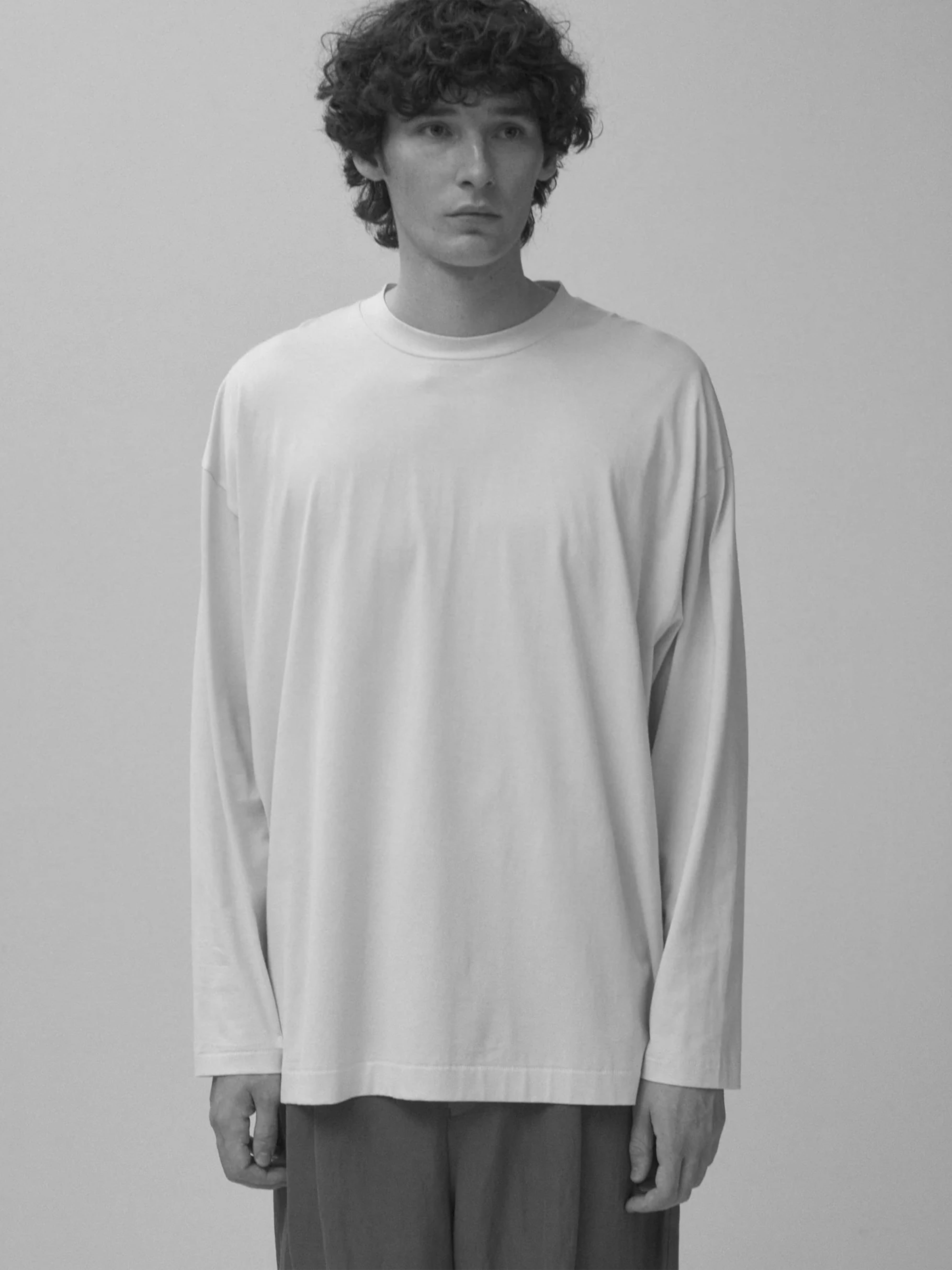 ATON SUVIN 60/2 OVERSIZED LONG SLEEVE T-SHIRT KHAKI KKAGLM0018