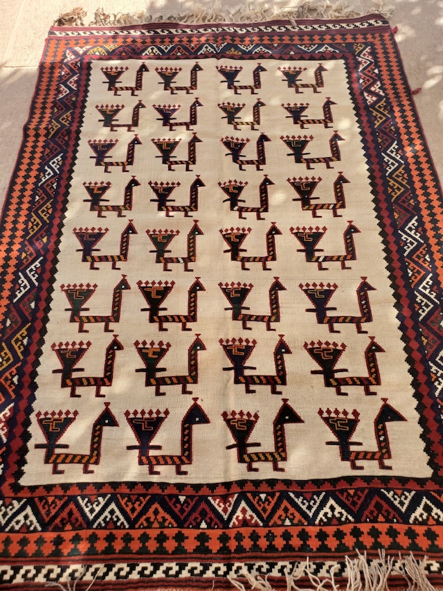 絨毯クエスト45【No.3】Kilim ※現在、こちらの商品はイランに置いてあります。ご希望の方は先ずは在庫のご確認をお願いします。