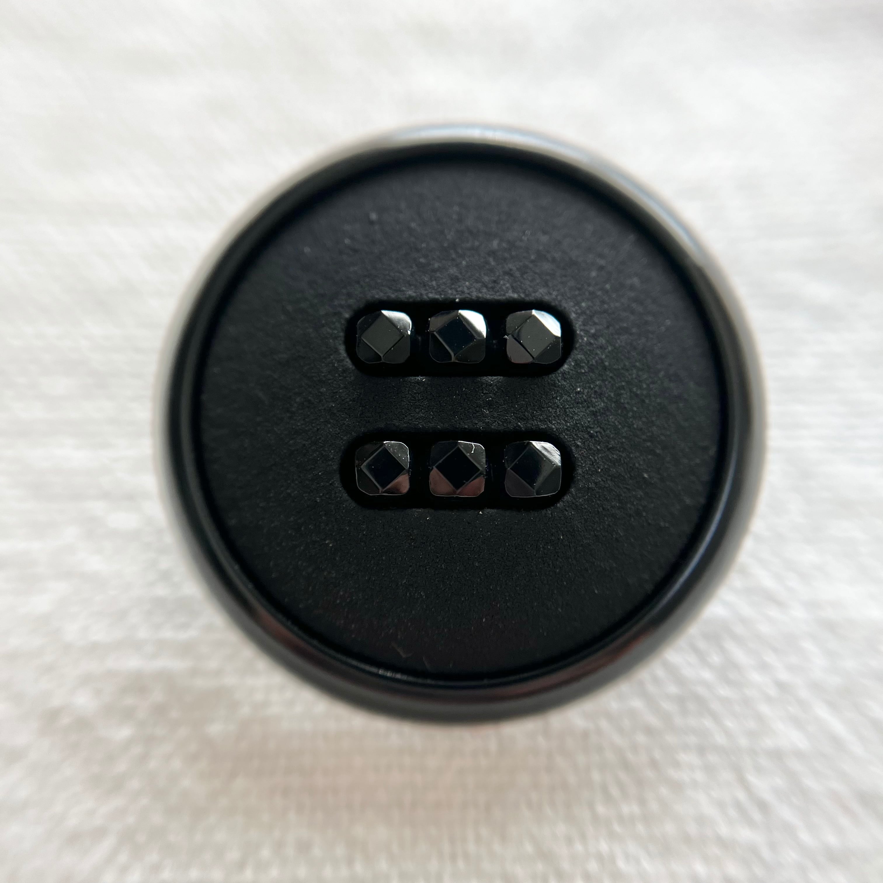 イタリア 6粒ライン×ブラック 28㎜