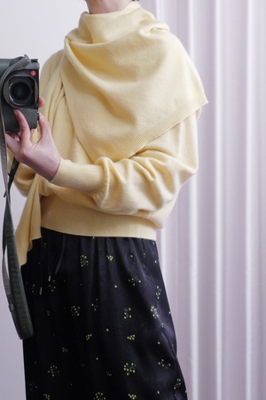 YLEVE / WOOL CASHMERE SCARF KNIT PULLOVER yellow