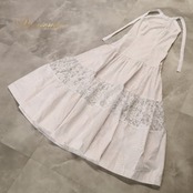 フラダンス 衣装 ワンピース ドレス ホワイト系 プルメリア柄 花柄 植物柄 ハワイアンプリント ハワイアン アロハ フラ ダンス レッスン 練習 白 アメリカンスリーブ リボン レース 透け感 フレアスカート 真っ白 さわやか 華やか かわいい おしゃれ 上品 大人っぽい ダンス衣装 練習着