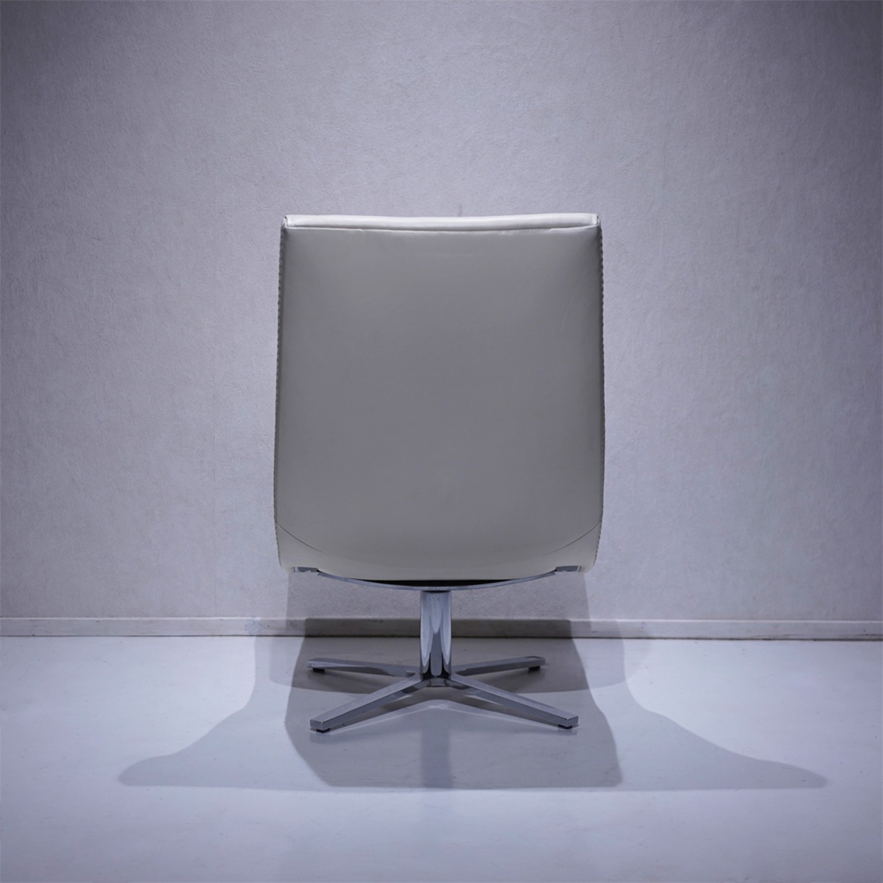 de Sede 名作 DS-51 Slim Lounge chair / モダン 総本革 デザイナーズ チェア デセデ スリム ラウンジチェア / 関連:カッシーナ B&B