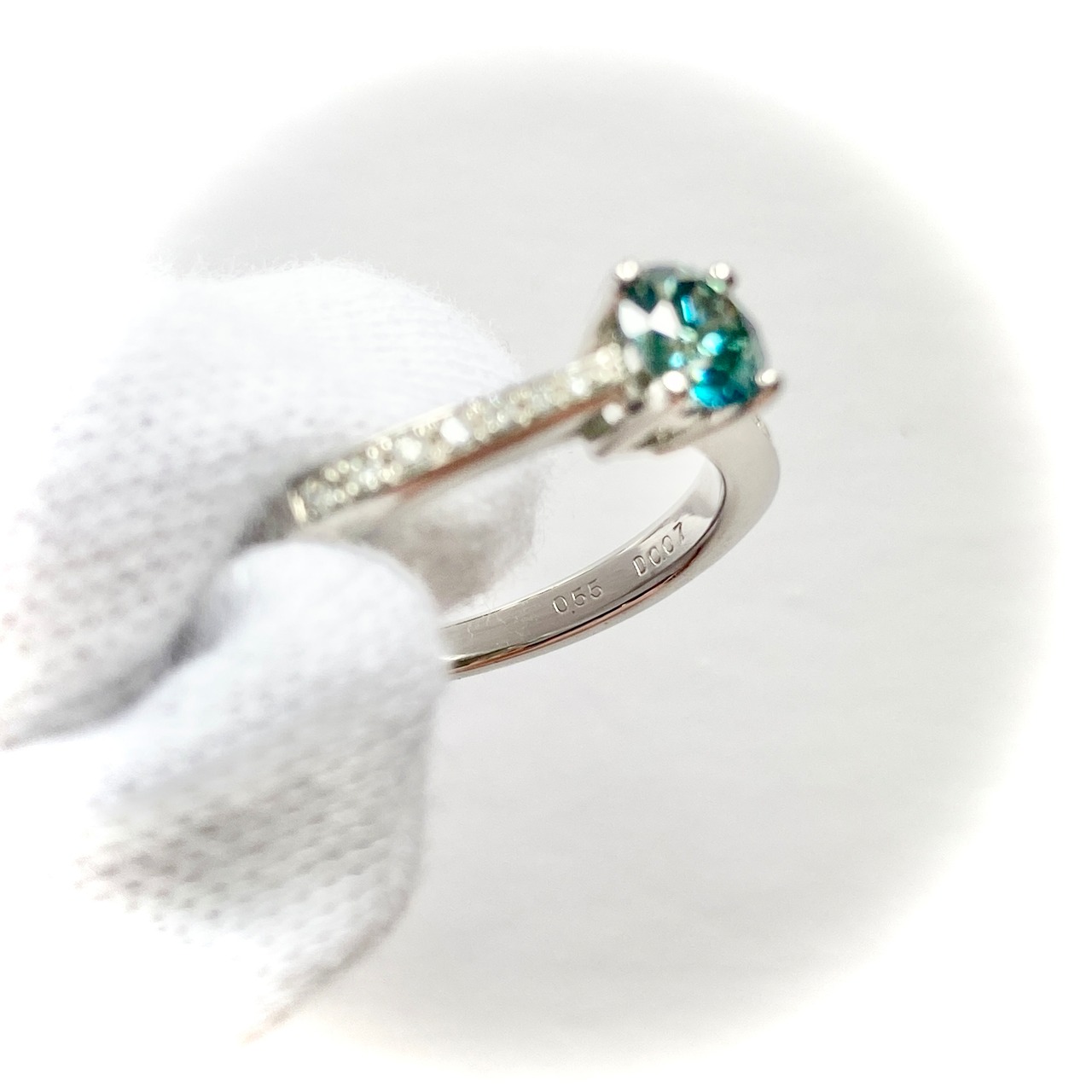 ブルーダイヤモンドリング Pt950 / 0.55ct/0.07ct 12号 【R0230】