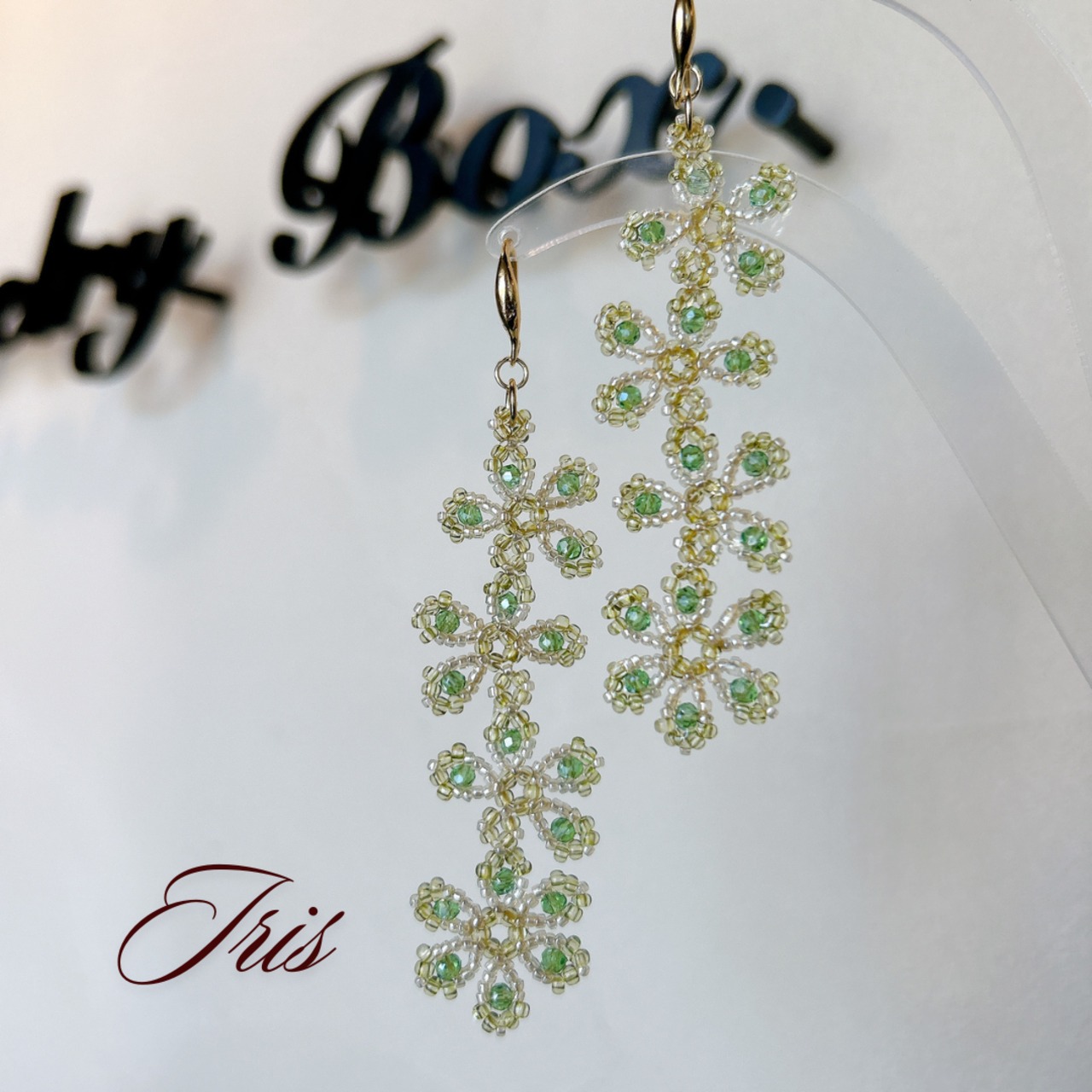 Iris 4 Light Green × Clear