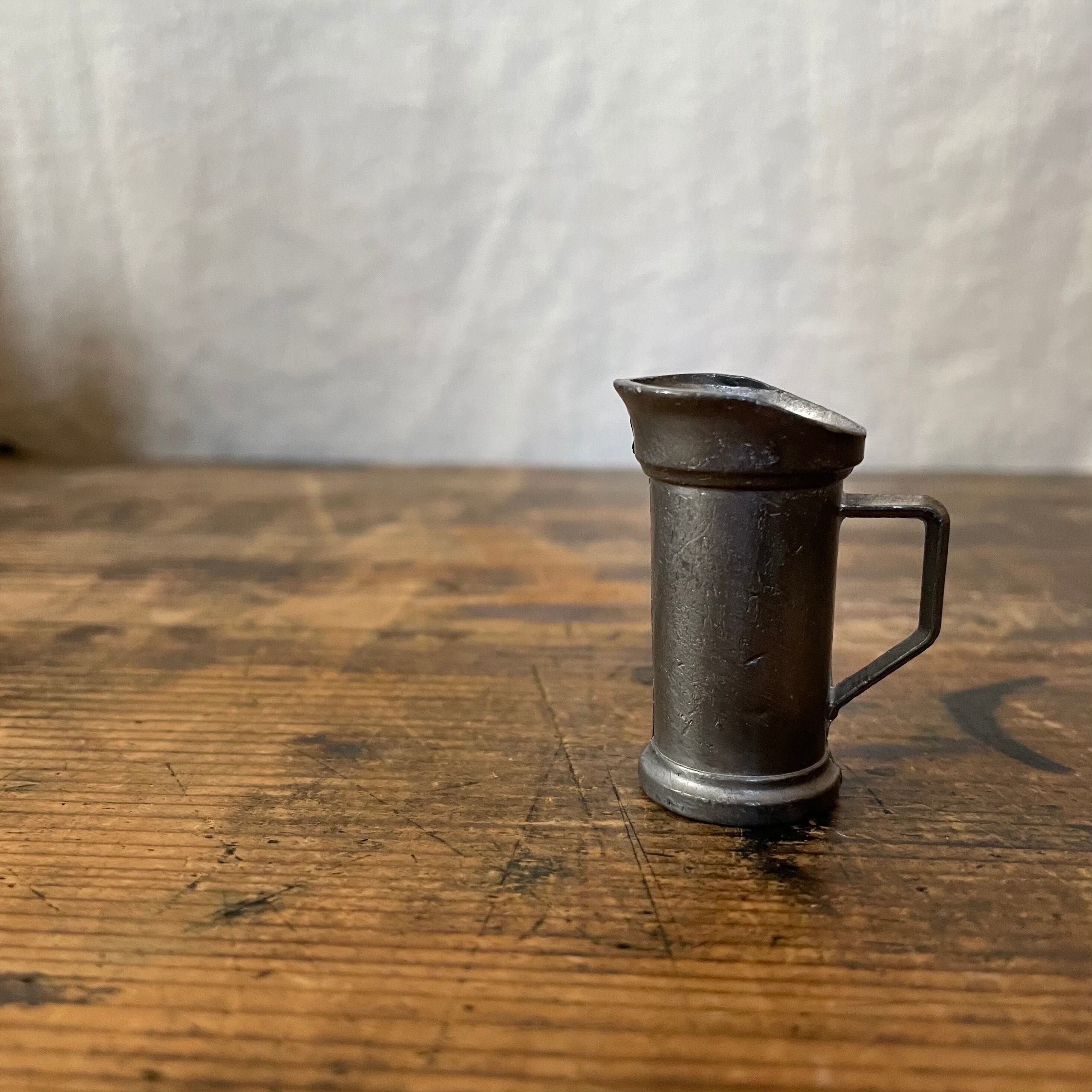 ピューターのミニチュア1