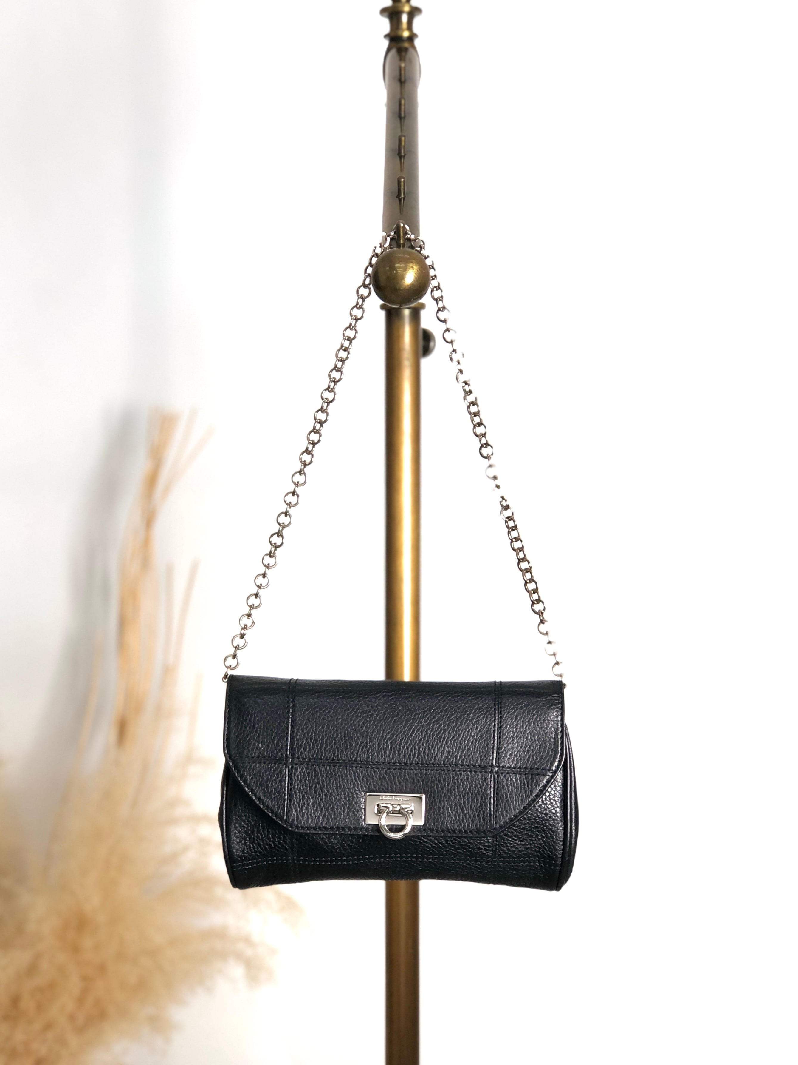 Salvatore Ferragamo サルヴァトーレ フェラガモ ショルダーバッグ