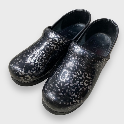 dansko プロフェッショナル ピューター パテント レオパード柄 38