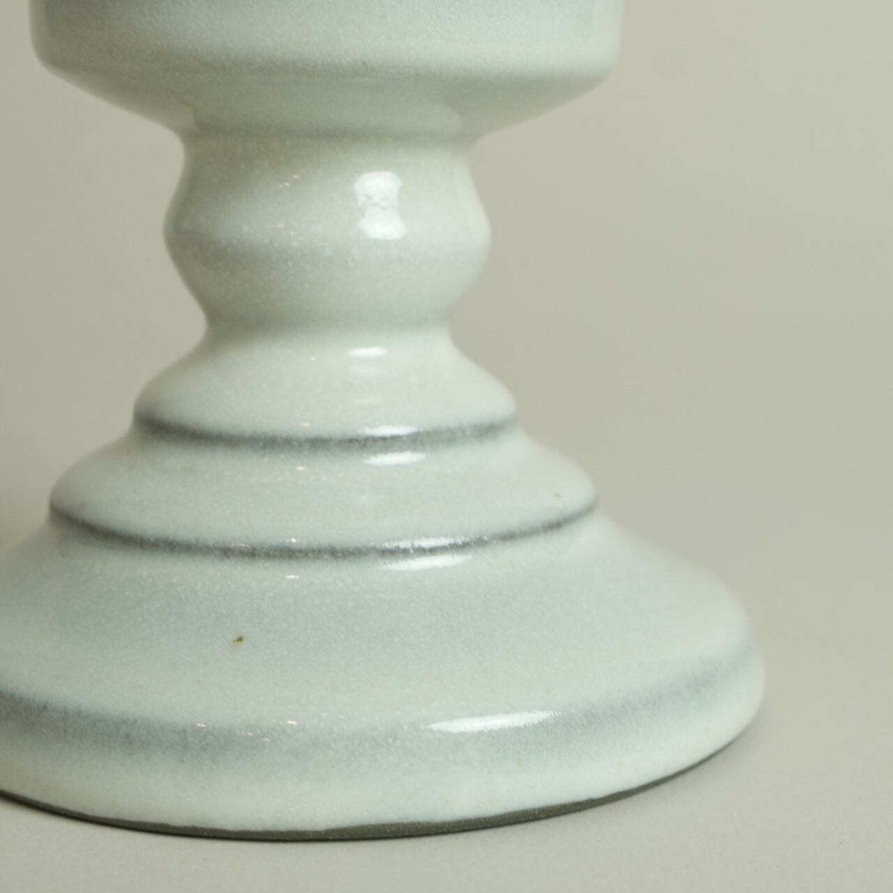 【未使用品】合金製花器 オリエンタルな花柄模様のセラミックベース筒花瓶（フラワー