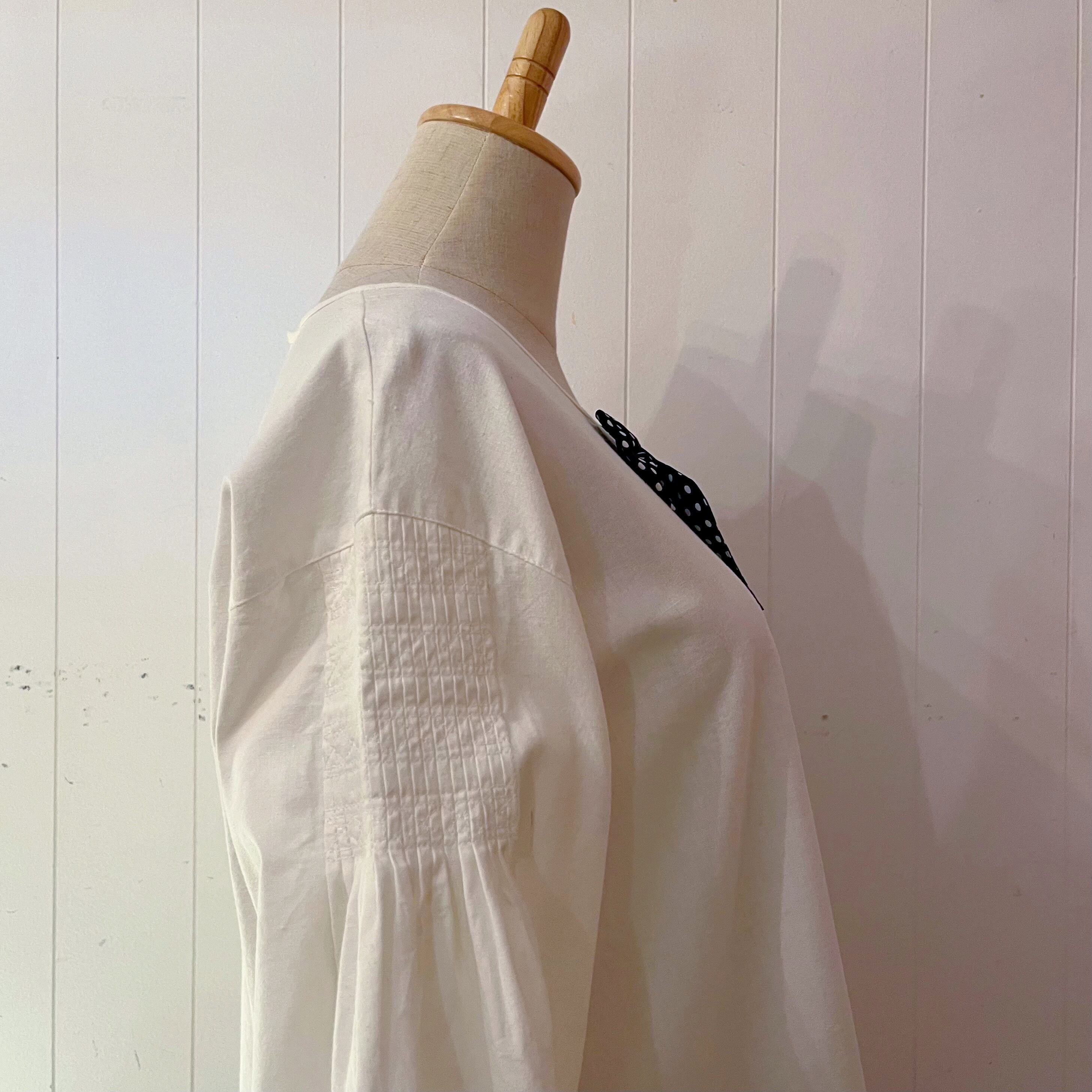 PINKHOUSE / black dot ribbon pintuck blouse