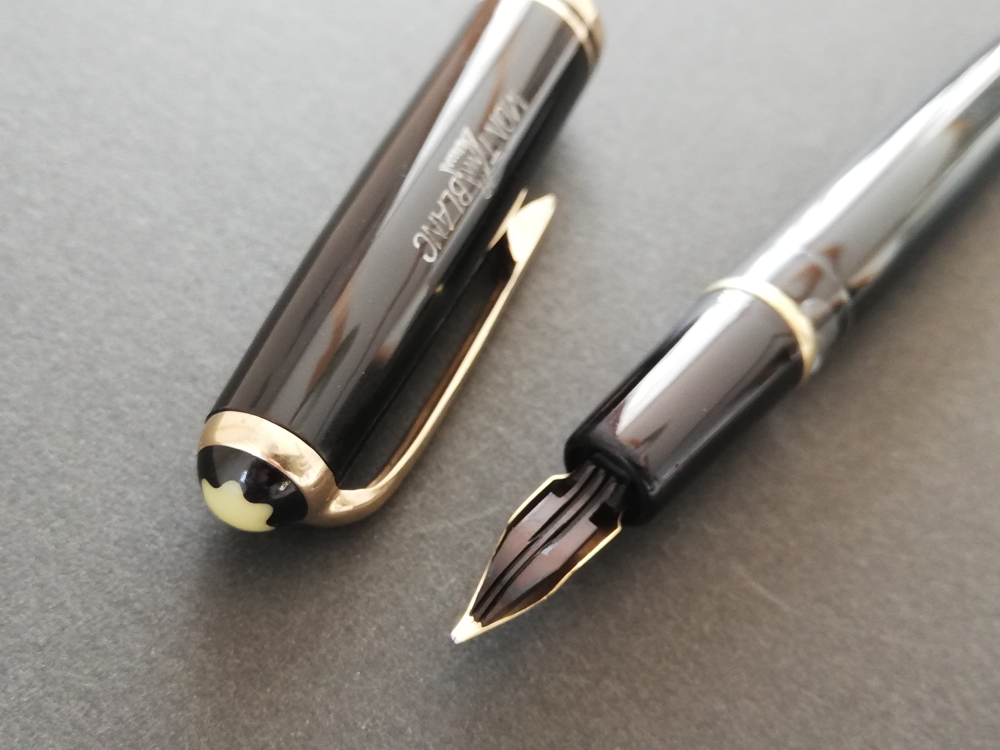 モンブラン 万年筆 252 14C MONTBLANC 筆記用具 ヴィンテージ モンブラン 万年筆 252 14C MONTBLANC 筆記用具 ヴィンテージ