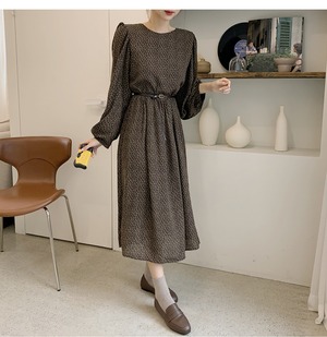 ラウンドネック小花柄ワンピース　 A0179