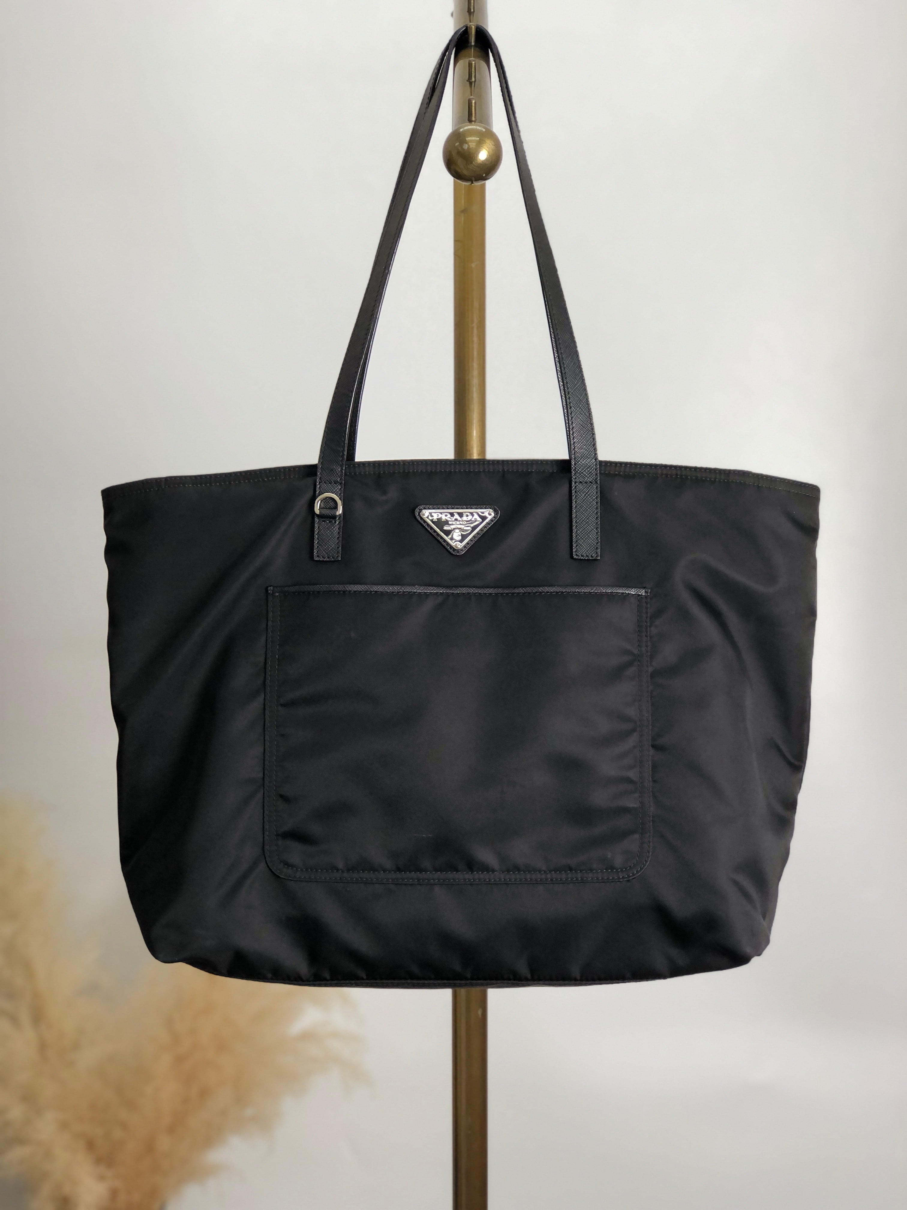 PRADA プラダ ハンドバッグ ブラック トライアングルロゴ ナイロン