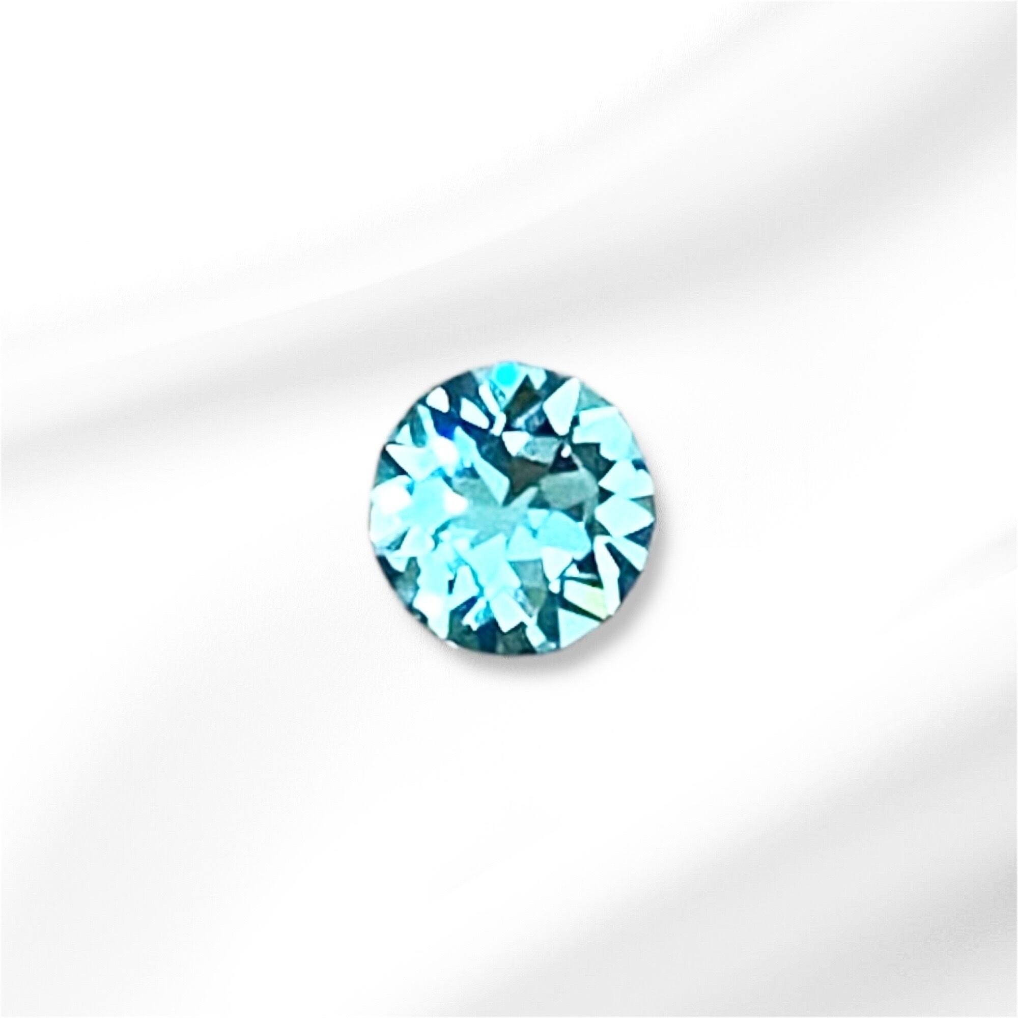 ソ付）非加熱 天然ブルーサファイア ルース 0.662ct スリランカ産 