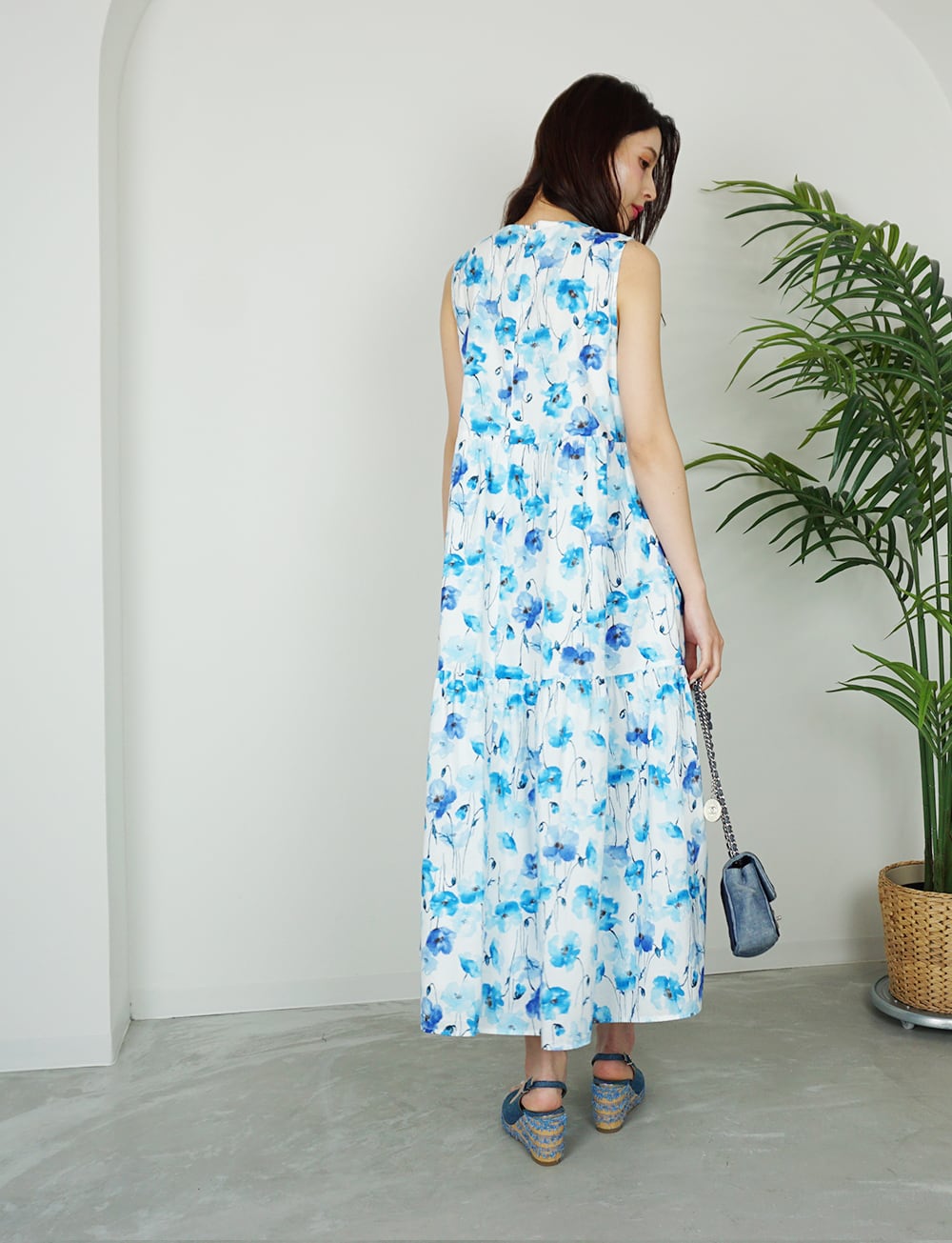 sz blockprints フラワーティアードワンピース　コットン　半袖 フラワーコットンティアードワンピース blue×white | amin pur