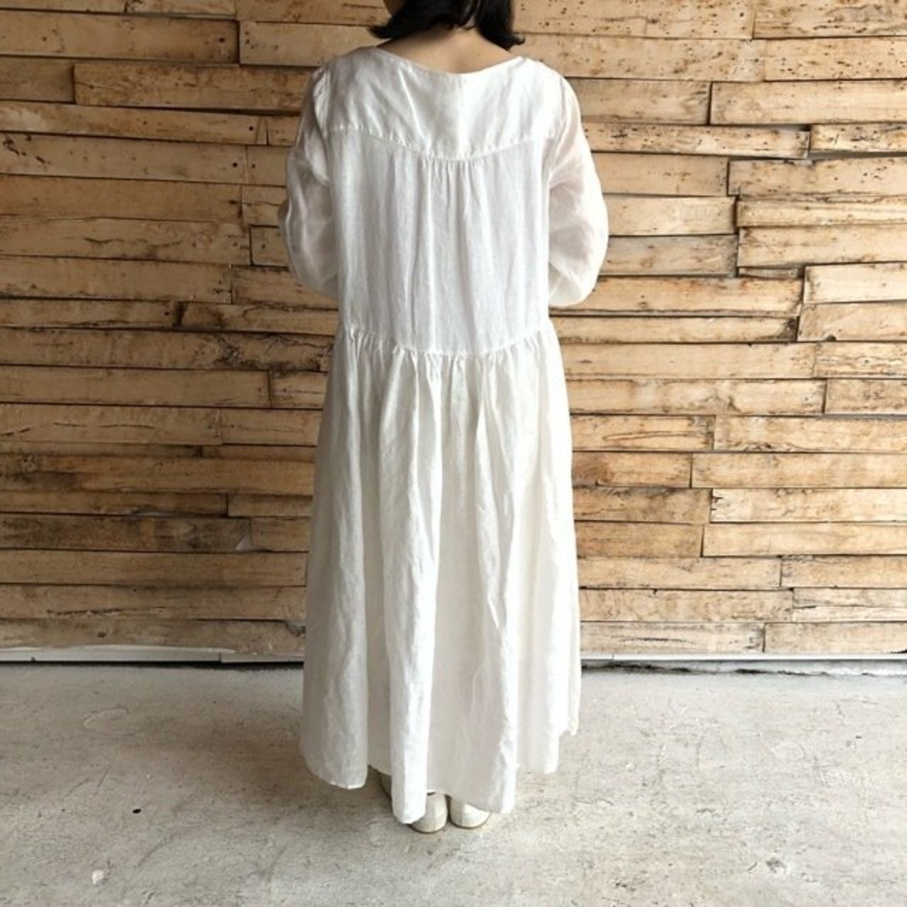 UNIVERSAL TISSU　リネンレースクラシックワンピース　シロ【送料無料】【SALE】