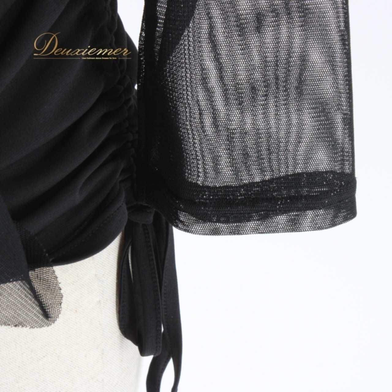 社交ダンス 衣装 スタンダード トップス レッスンウェア レディース Roger 黒 レース 長袖 ブラック系 無地 フォーマル 練習着 上品 オシャレ 高級感 着心地抜群 ストレッチ 大人 女性用 首元デザイン ルーズフィット 落ち着いた色合い ダンス用 トップス 半袖 結婚式 披露宴 パーティー プロ用 トレーニング 設計 シンプル スタイリッシュ ビジネスカジュアル 仕立て上げ シーン多様