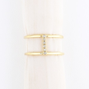 H line diamond ring