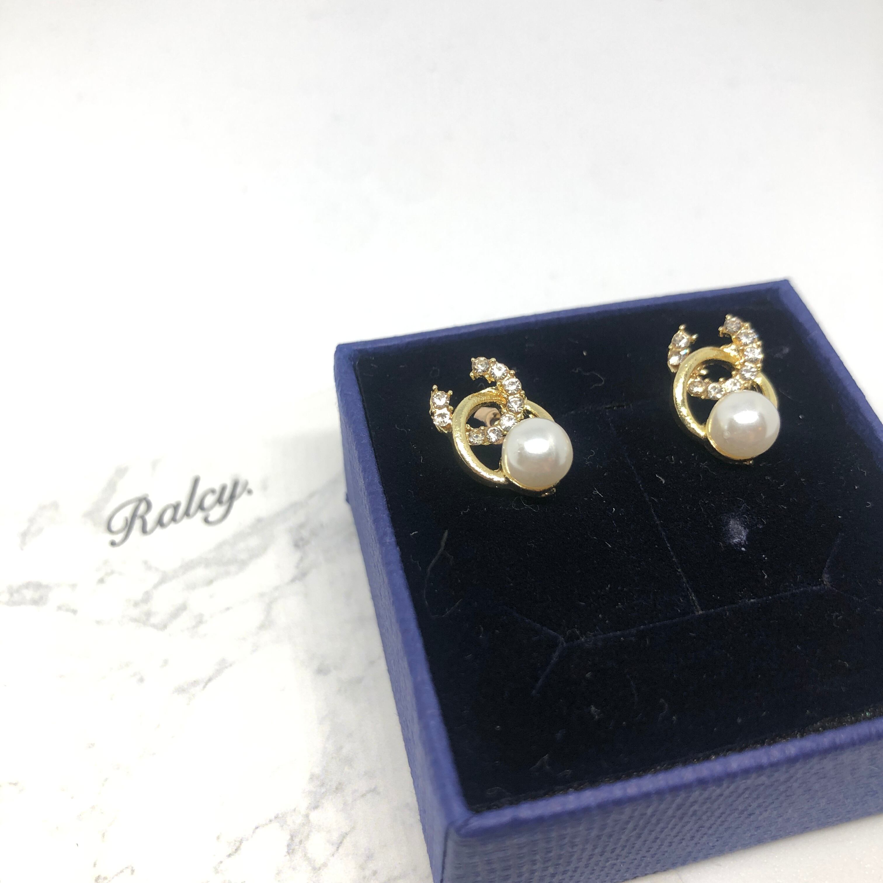 パールリングピアス