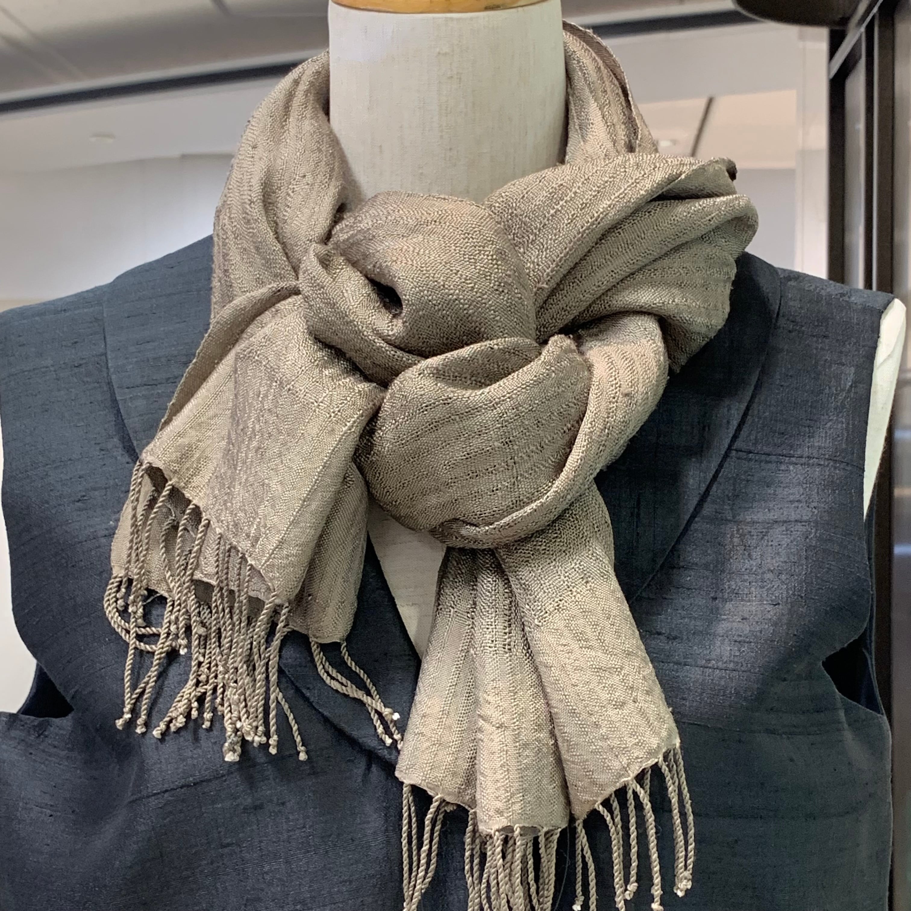 【完売】プレゼント ギフト TSUMUGI SCARF 夏スカーフ ブラウン カンボジアシルク シルク スカーフ