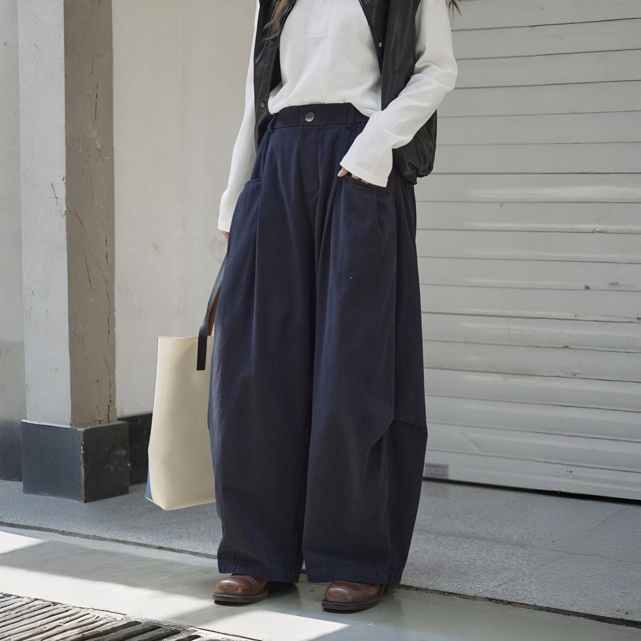 ビッグポケットバレルレッグパンツ A01830