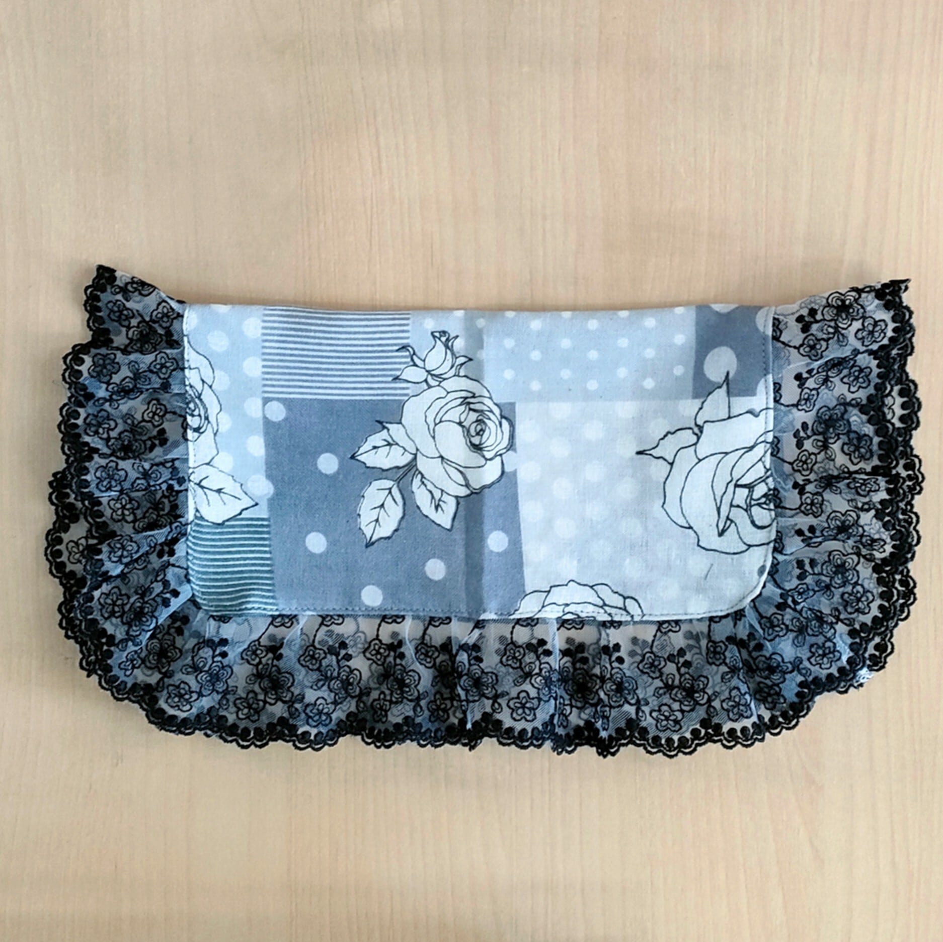 プリントガーゼ ハンカチ 縁レース | アンティーズセレクション｜三鷹